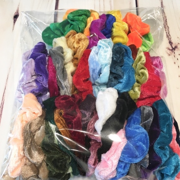 New 45 velvet scrunchies hair tie pony tail holder - Picture 2 of 7